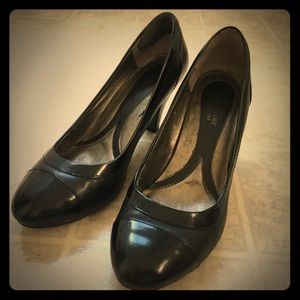 Naturalizer Bohemia Black Oiled Pumps, 8W